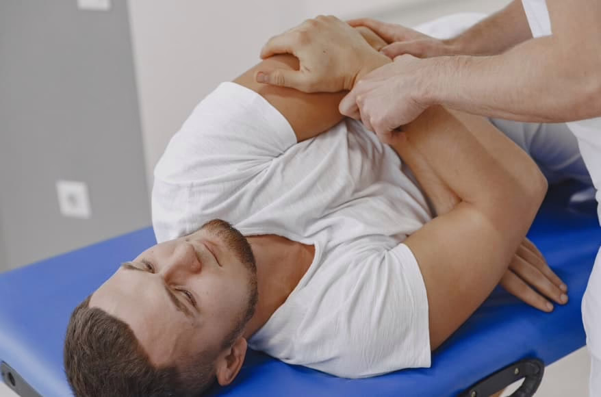 Non-surgical chiropractic alternative to spine surgery